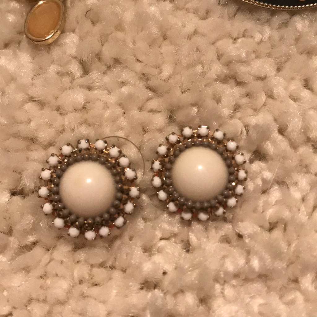 Francesca’s Studs